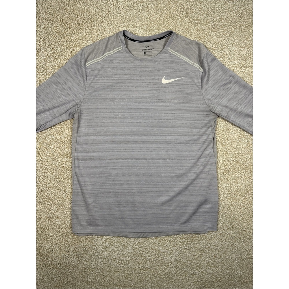 Nike Running Dri Fit Miller Long Sleeve Shirt Mens M Gray Activewear AJ7568